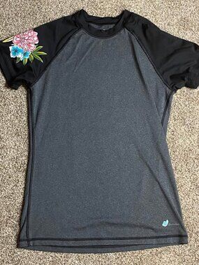 Burnside Rash Guard Swim Top Size Large Black & Gray Floral Sleeve Athletic Swim